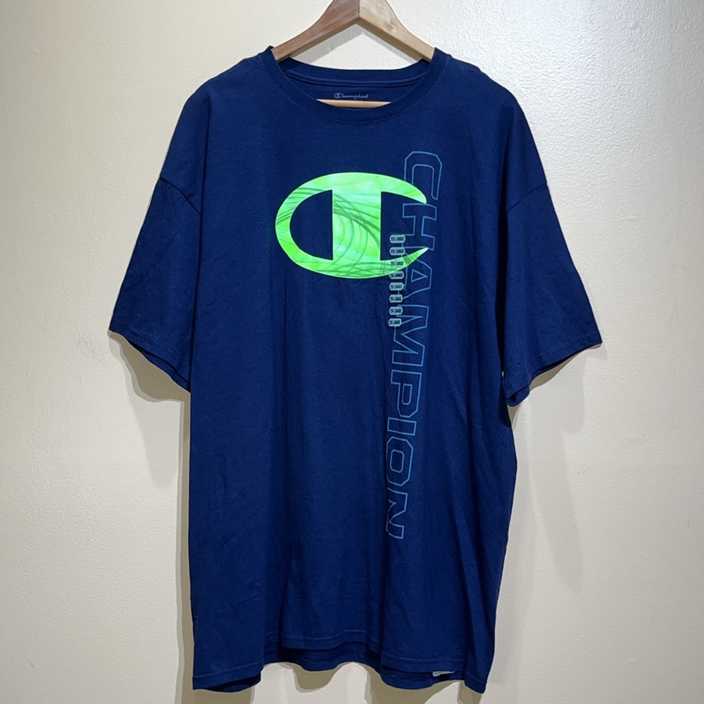 NWOT Champion Graphic Logo Crew Neck T-Shirt